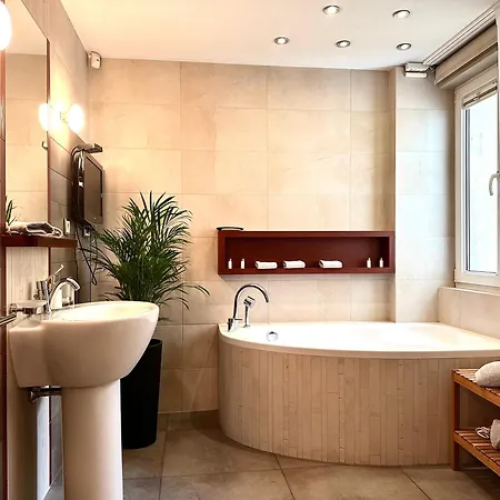 아파트 Laciarska ~ 200m Main Square ~ Self Check-in 20h 브로츠와프