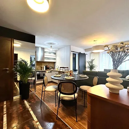 Apartamento Laciarska ~ 200m Main Square ~ Self Check-in 20h