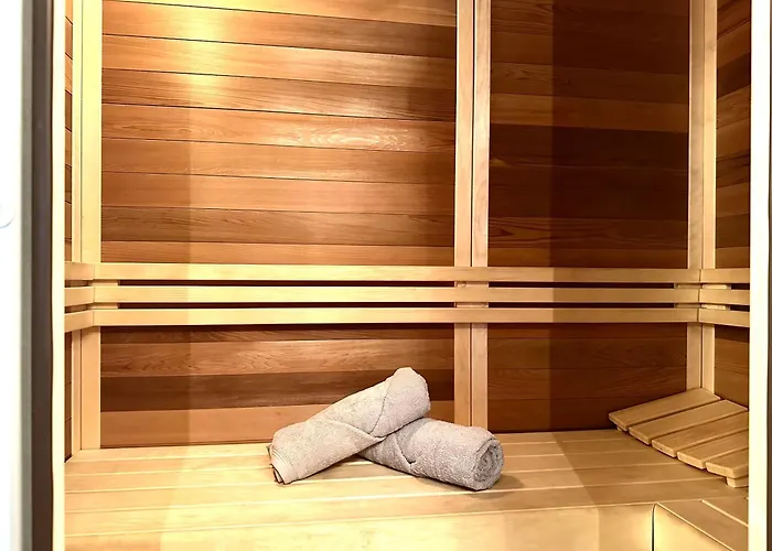 Laciarska ~ 200m Main Square ~ Self Check-in 20h *